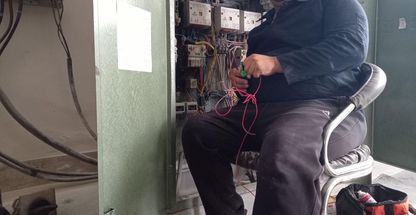 خدمات برقی سمنان علی عربی