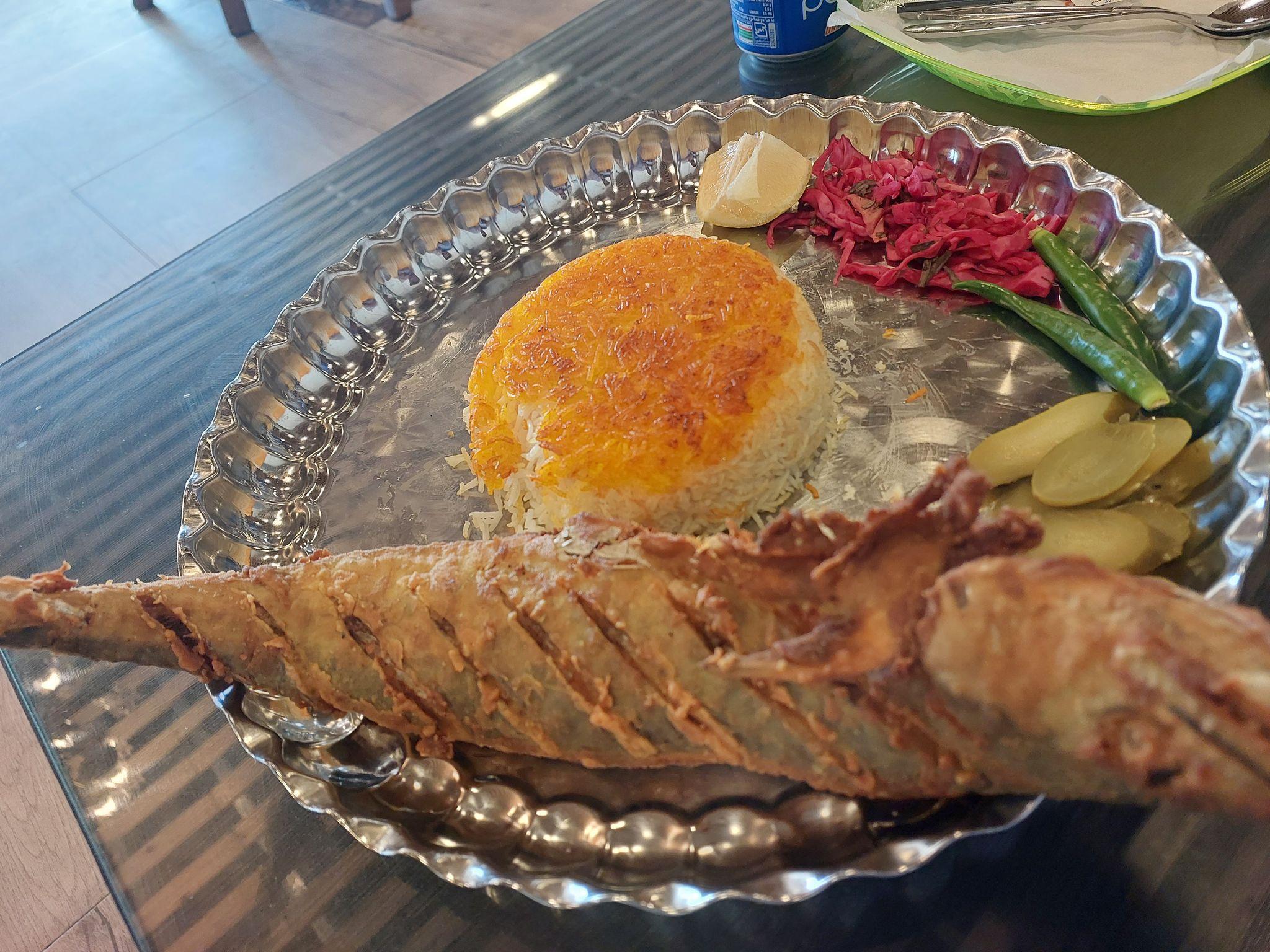 رستوران و سالن غذا خوری زیتون