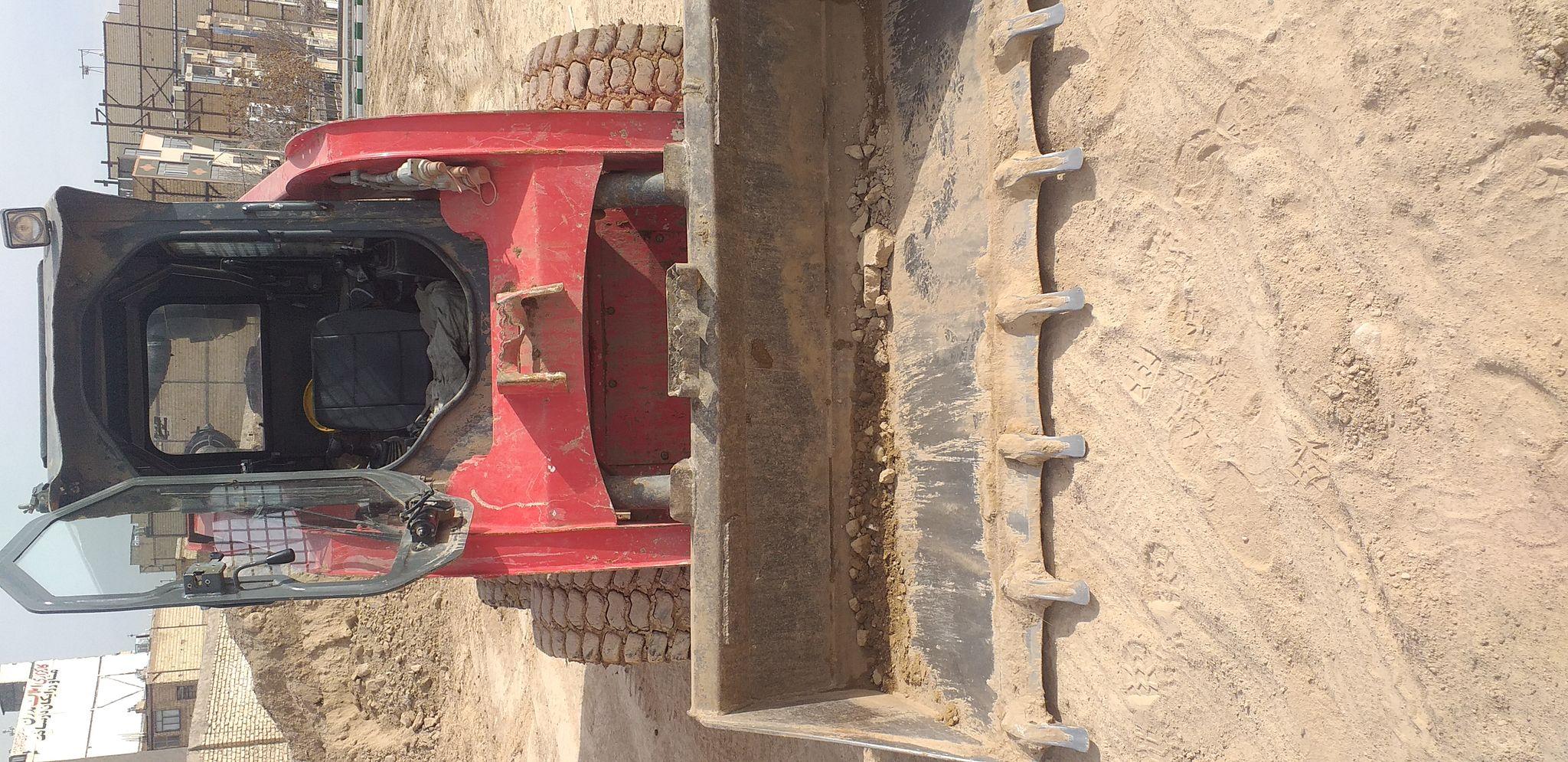 خدمات مینی لودر توماس بابکت هوشیار