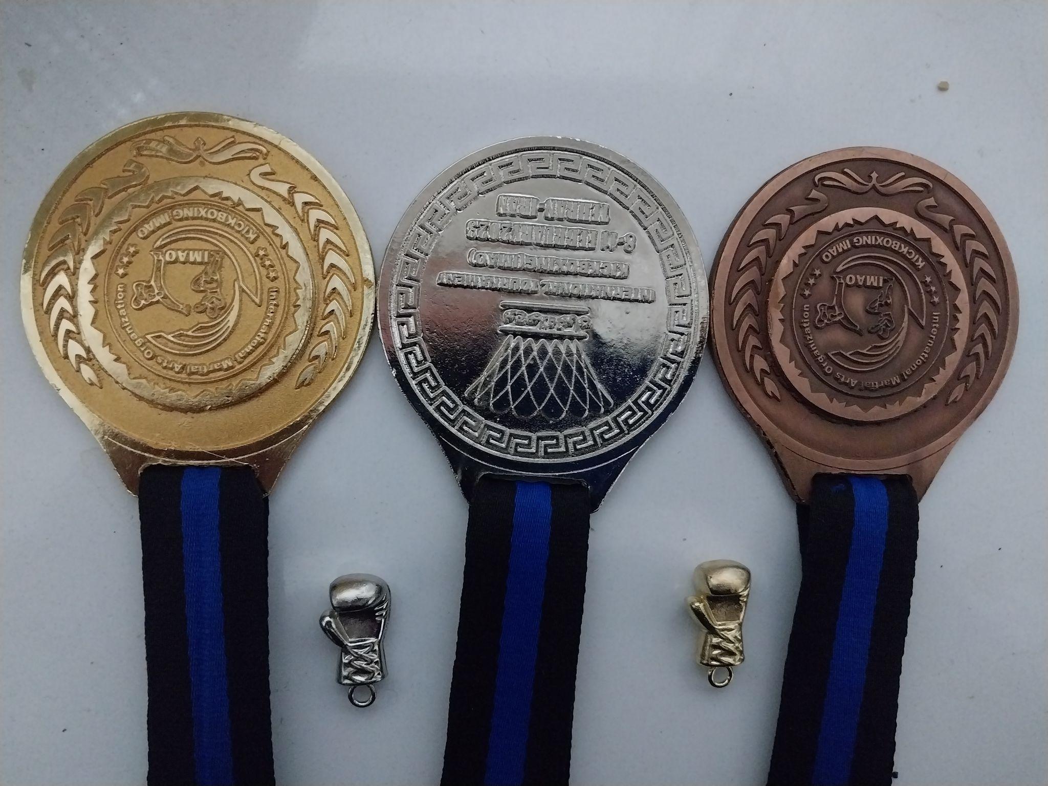 گروه تولیدی مدال آریا