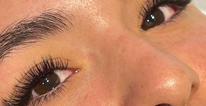 اکستنشن مژه و لیفت  مژه و ابرو مینا خمسه