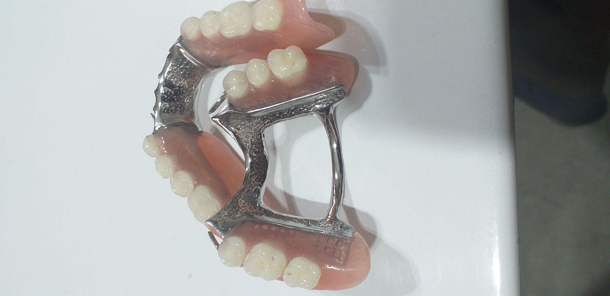 دندانسازی باقری  VITA