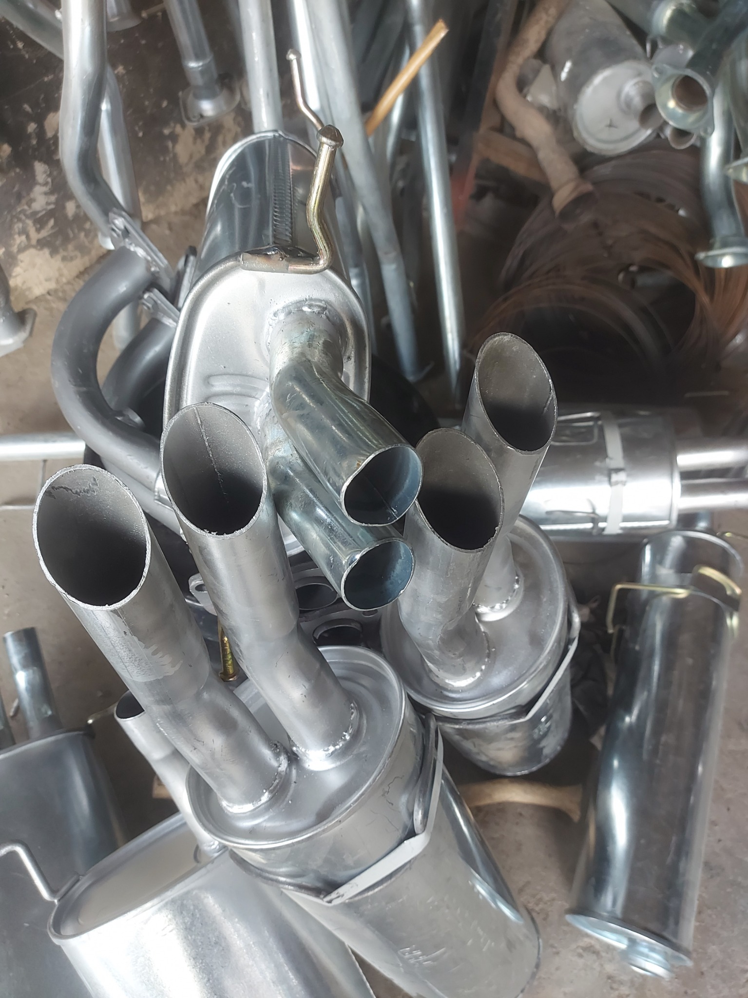 اگزوز سازی جواد