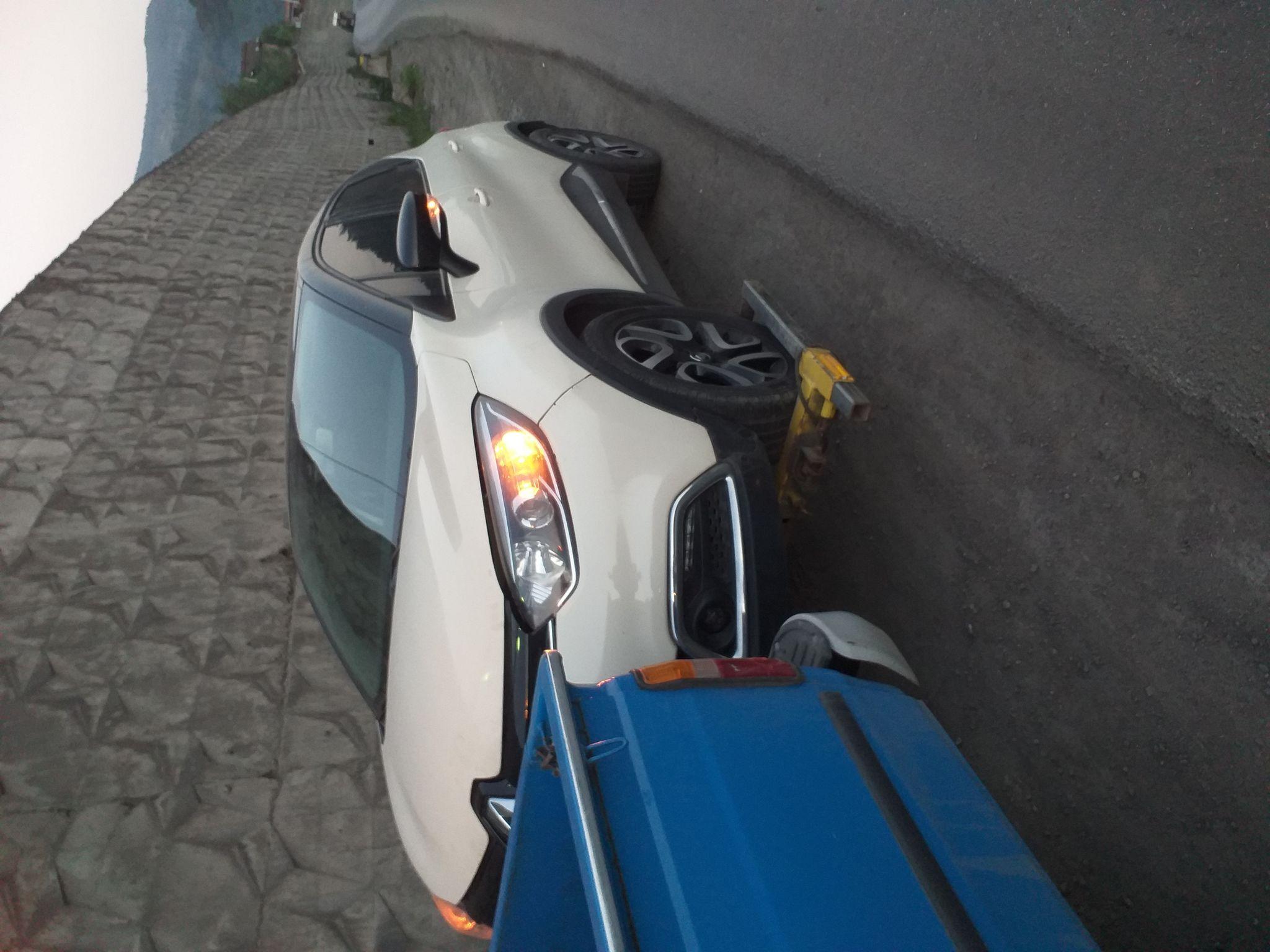 امداد خودرو یدک کش سوادکوه