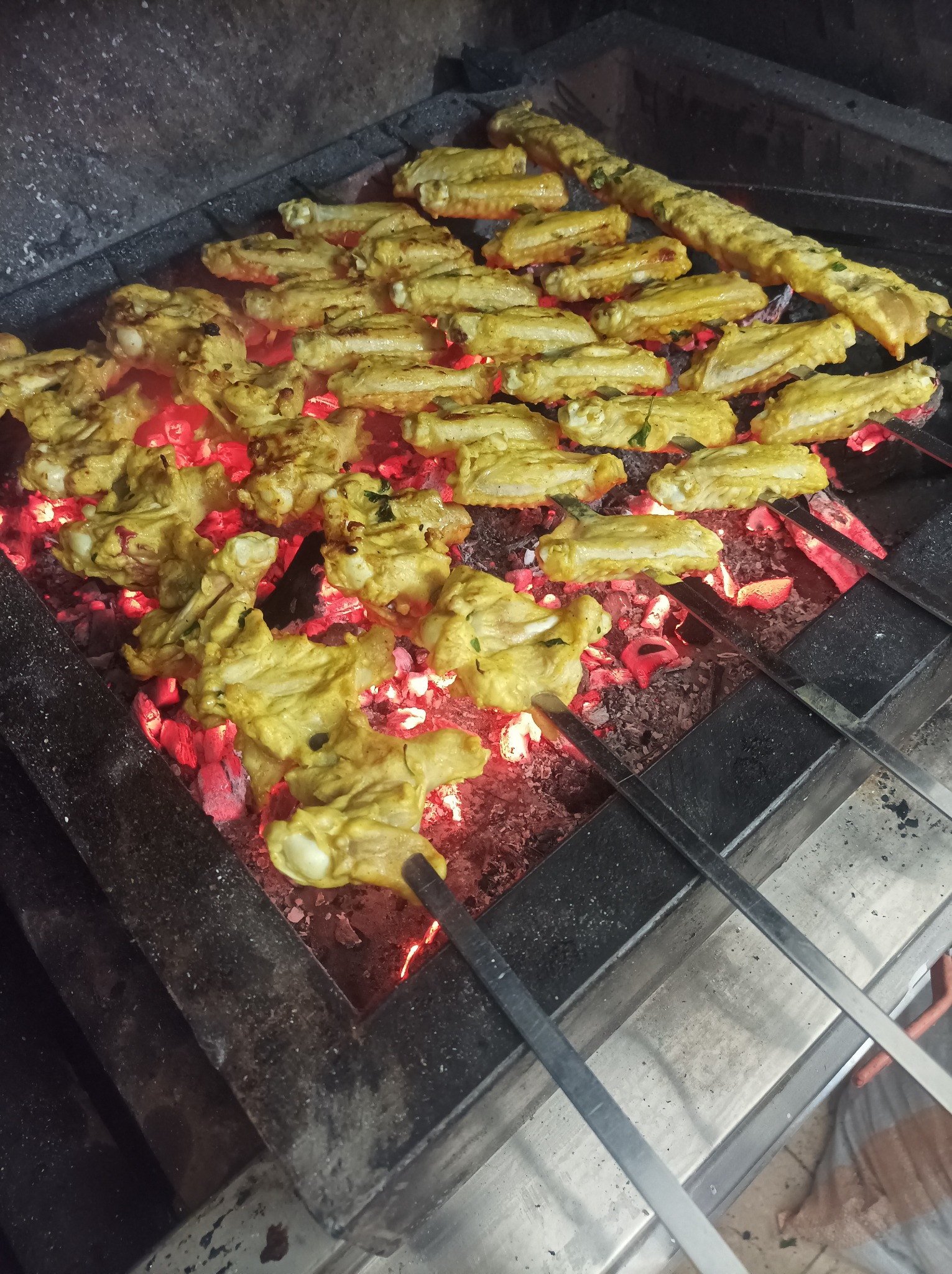 رستوران کبابی دیلمون