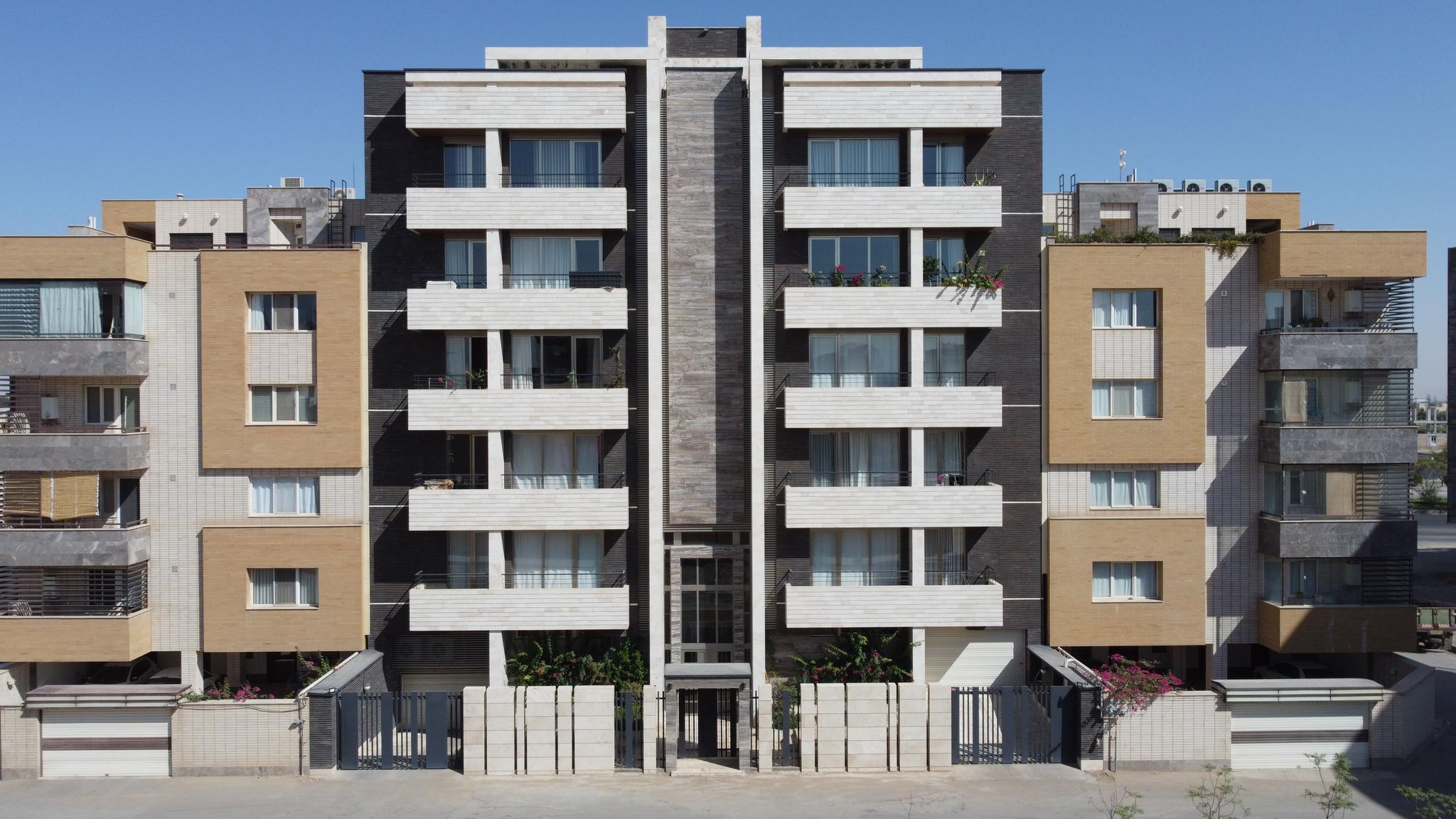 هلدینگ ساختمانی ملک