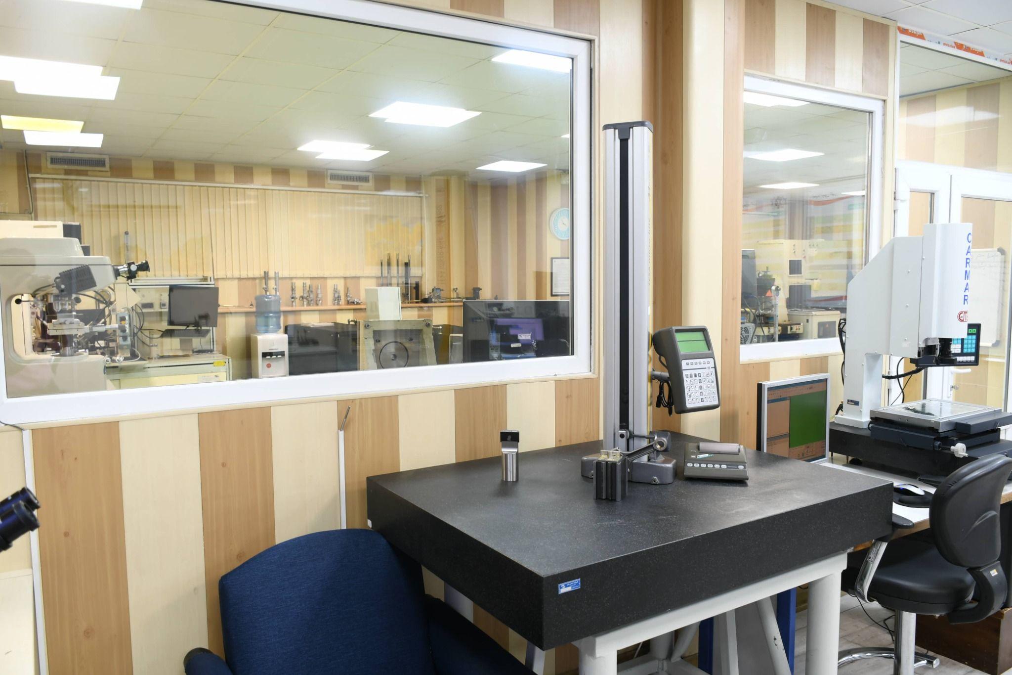 خدمات آزمایشگاهی(صنعت خودرو)