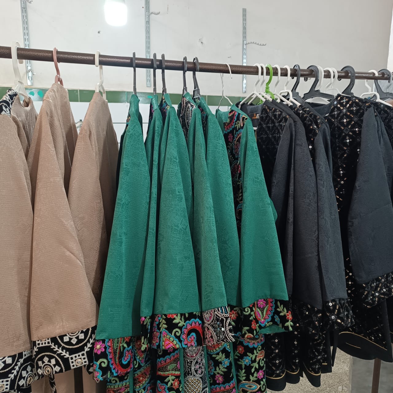 تولیدی پوشاک باران