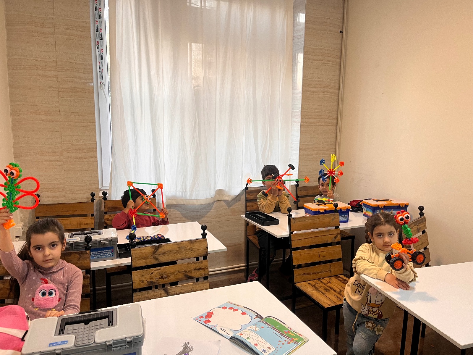 آموزشگاه زبان های خارجه پرتو علم کوهسار
