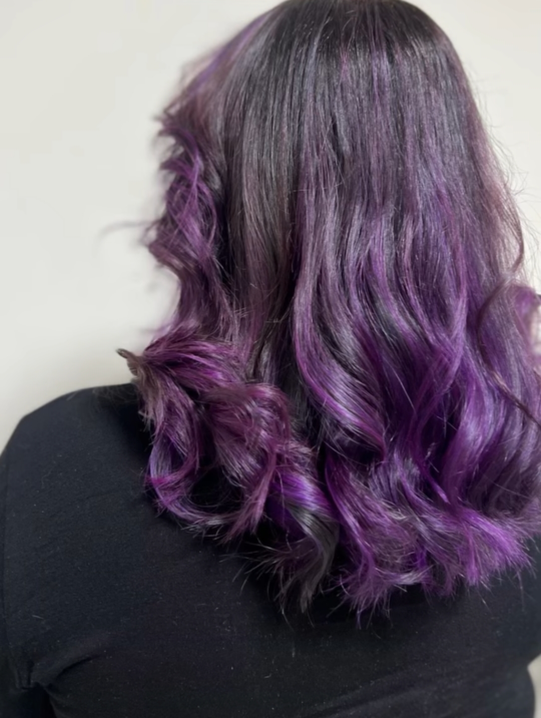 سالن زیبایی عروس و آکادمی نیلوفر یوسفی