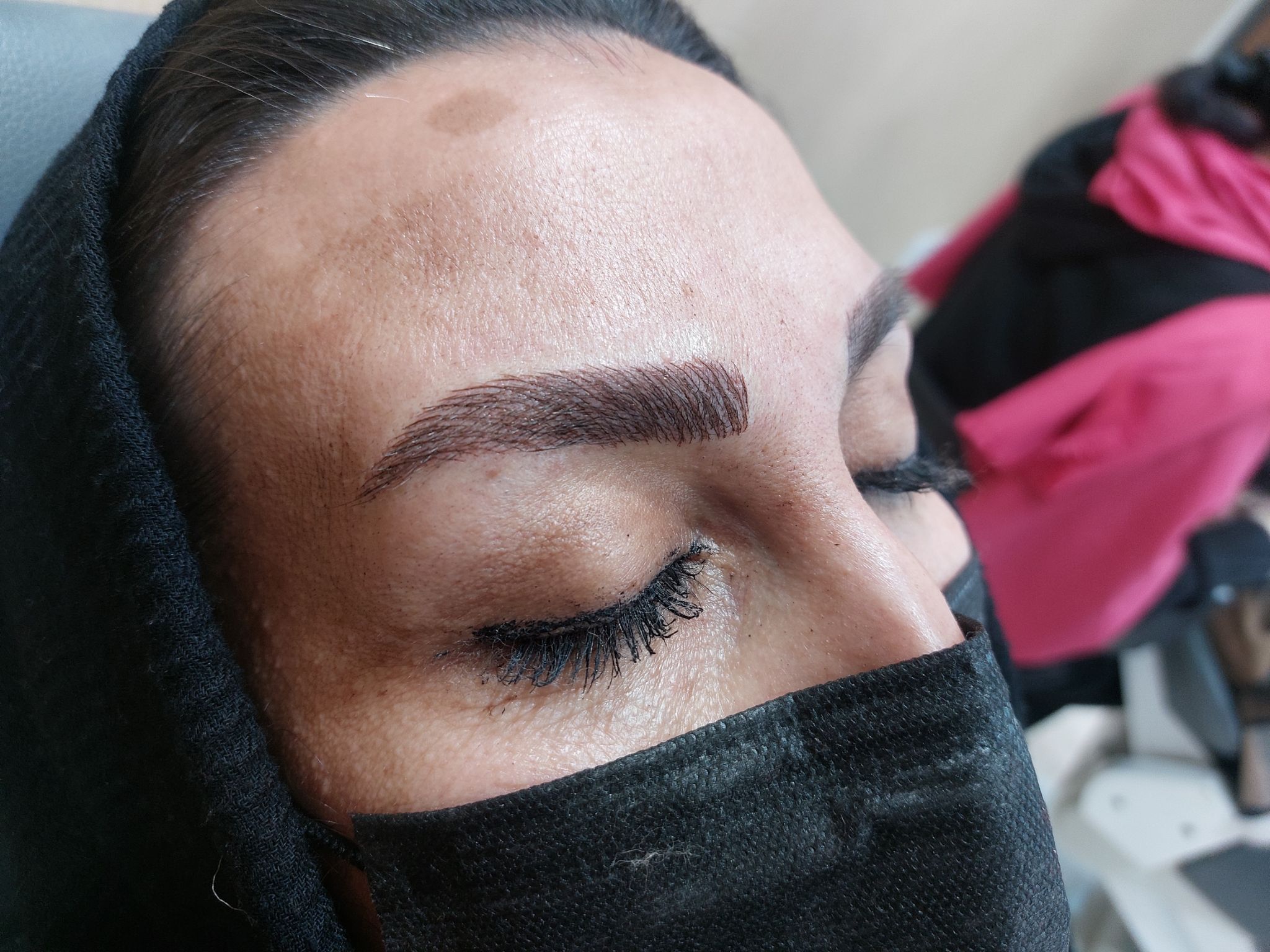 خدمات تخصصی بلید و میکاپ ندا