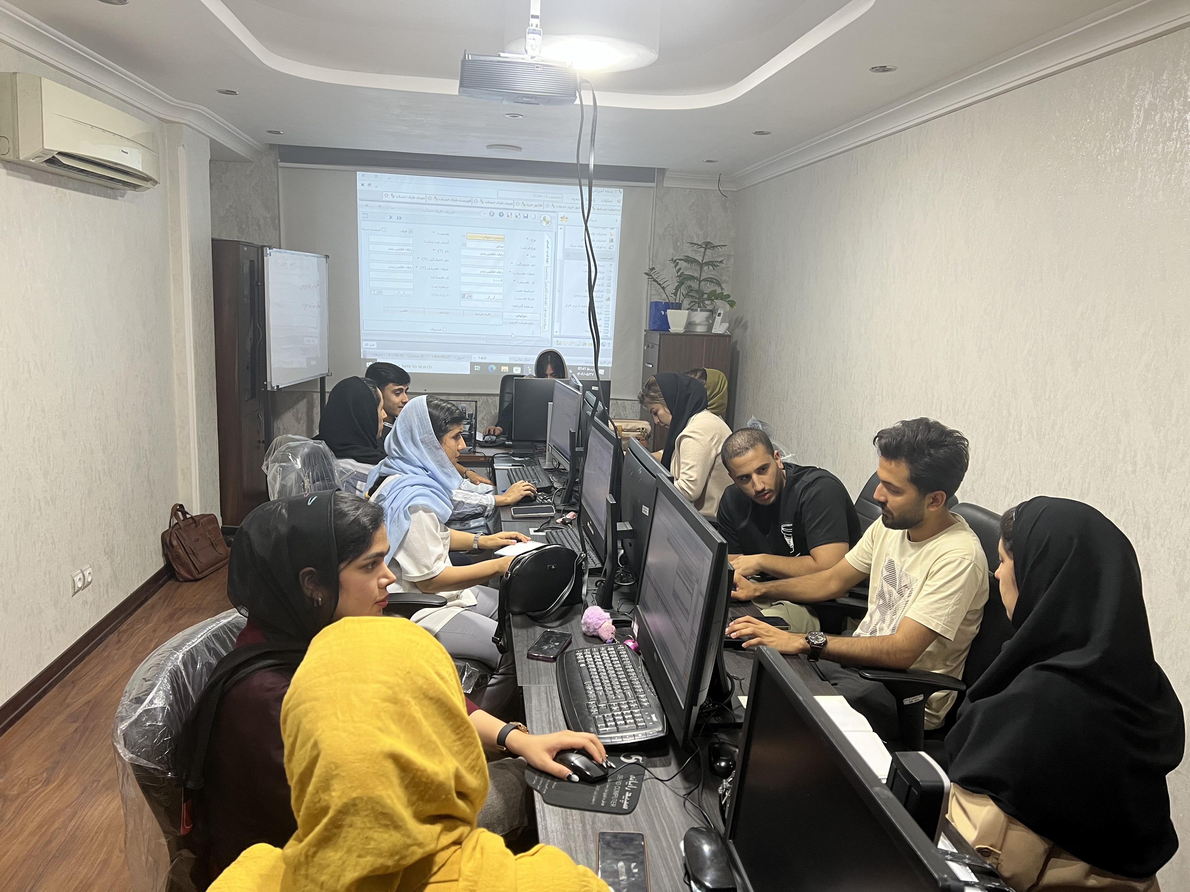 شرکت و آموزشگاه حسابداری آریان محاسب