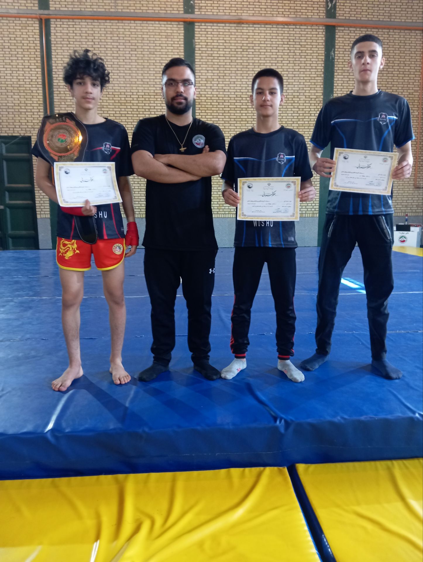 باشگاه رزمی  کاران پارسی