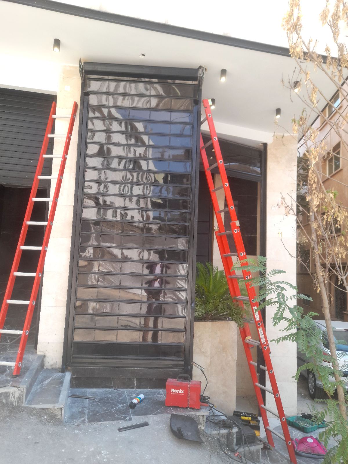 فروش و نصب و تعمیر کرکره برقی