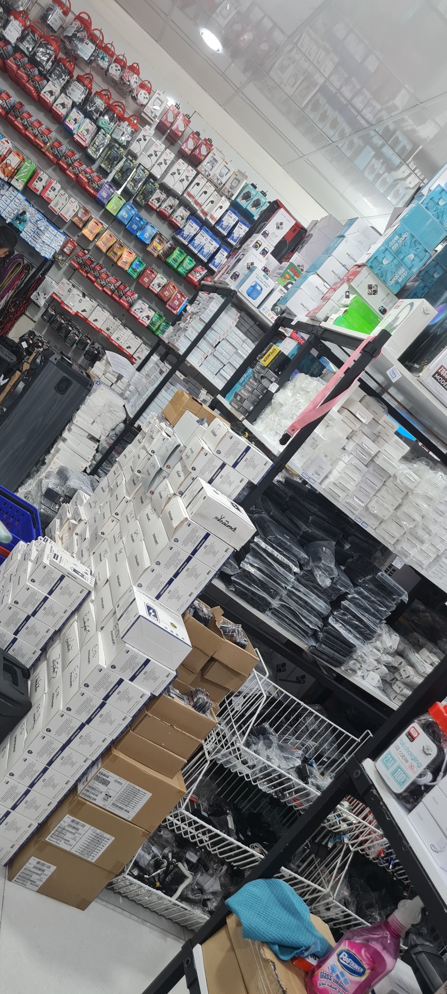 پخش عمده لوازم جانبی موبایل پارسیان