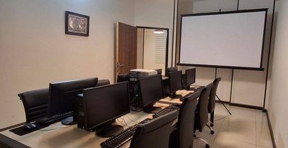 آموزشگاه فنی و حرفه ای  کامپیوتر  فرساد