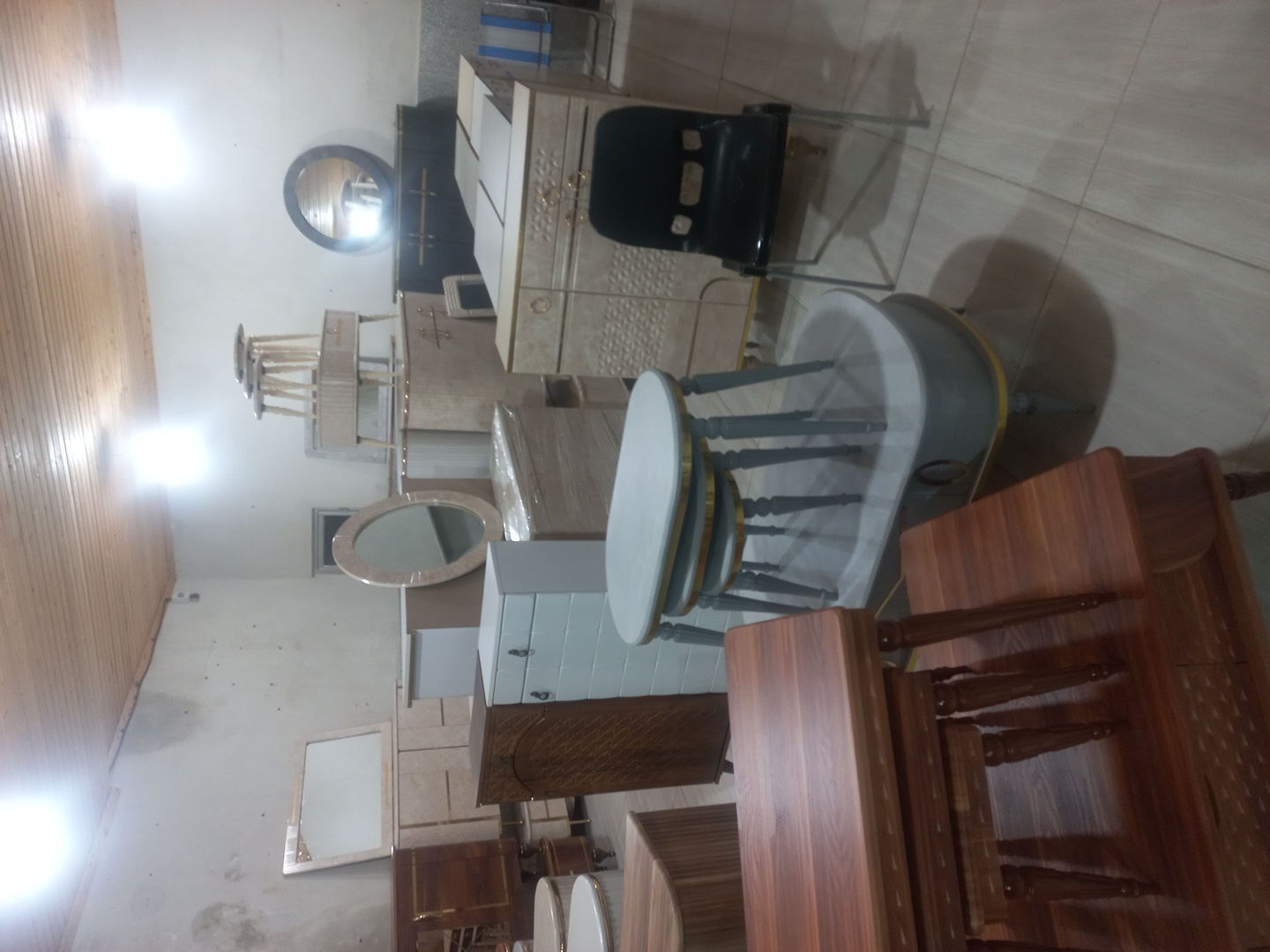 مبلمان و صنایع چوب دارانیا