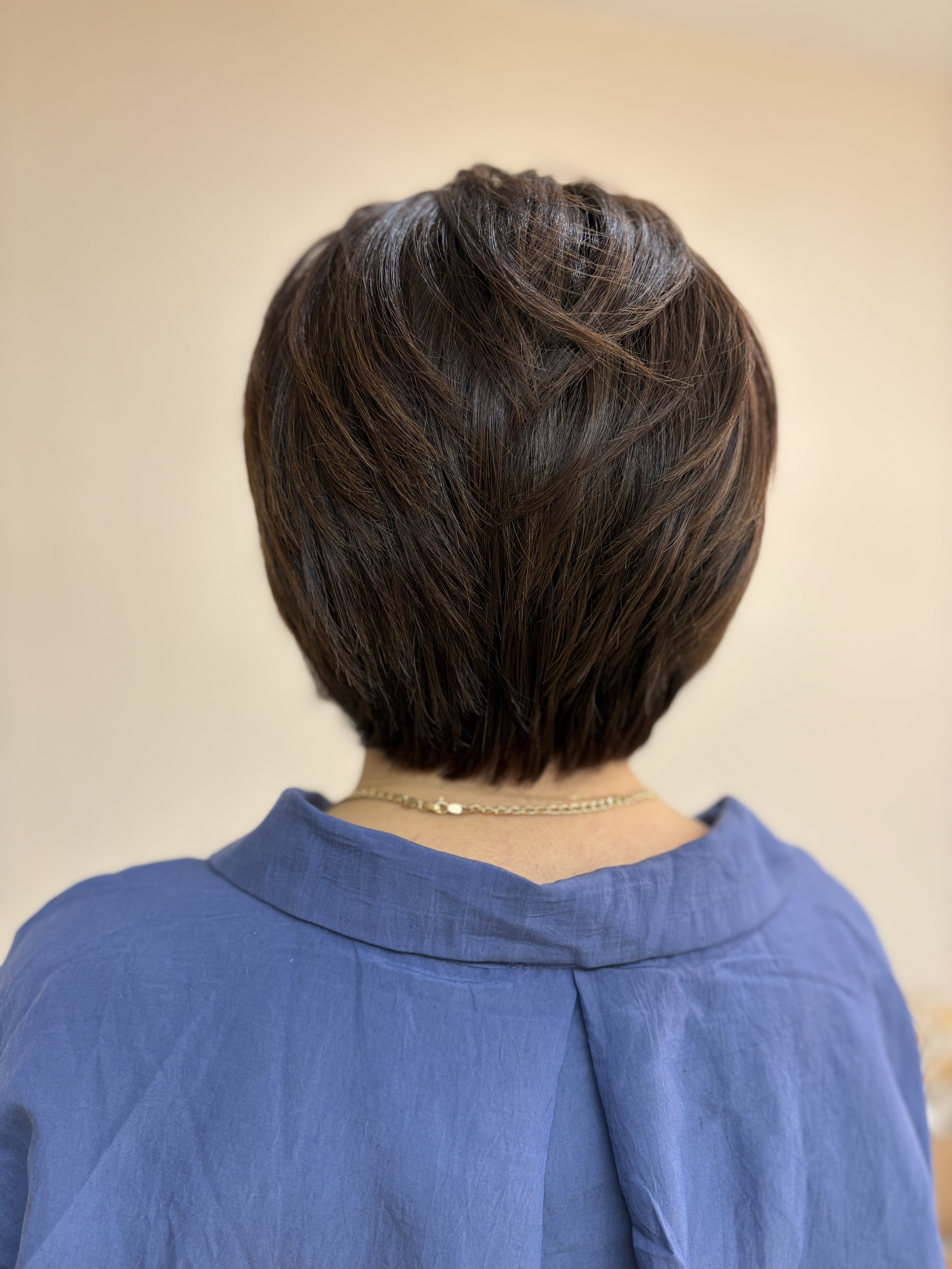 خدمات تخصصی کوتاهی مو ملیکا