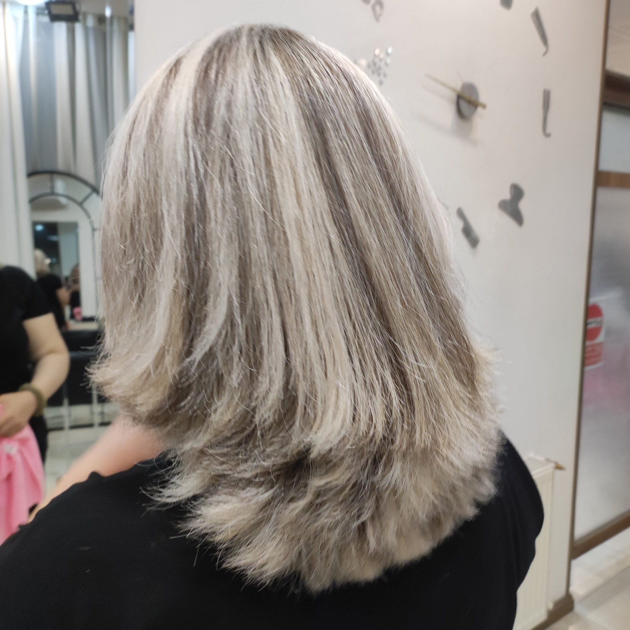 آموزشگاه و سالن زیبایی شهرزاد