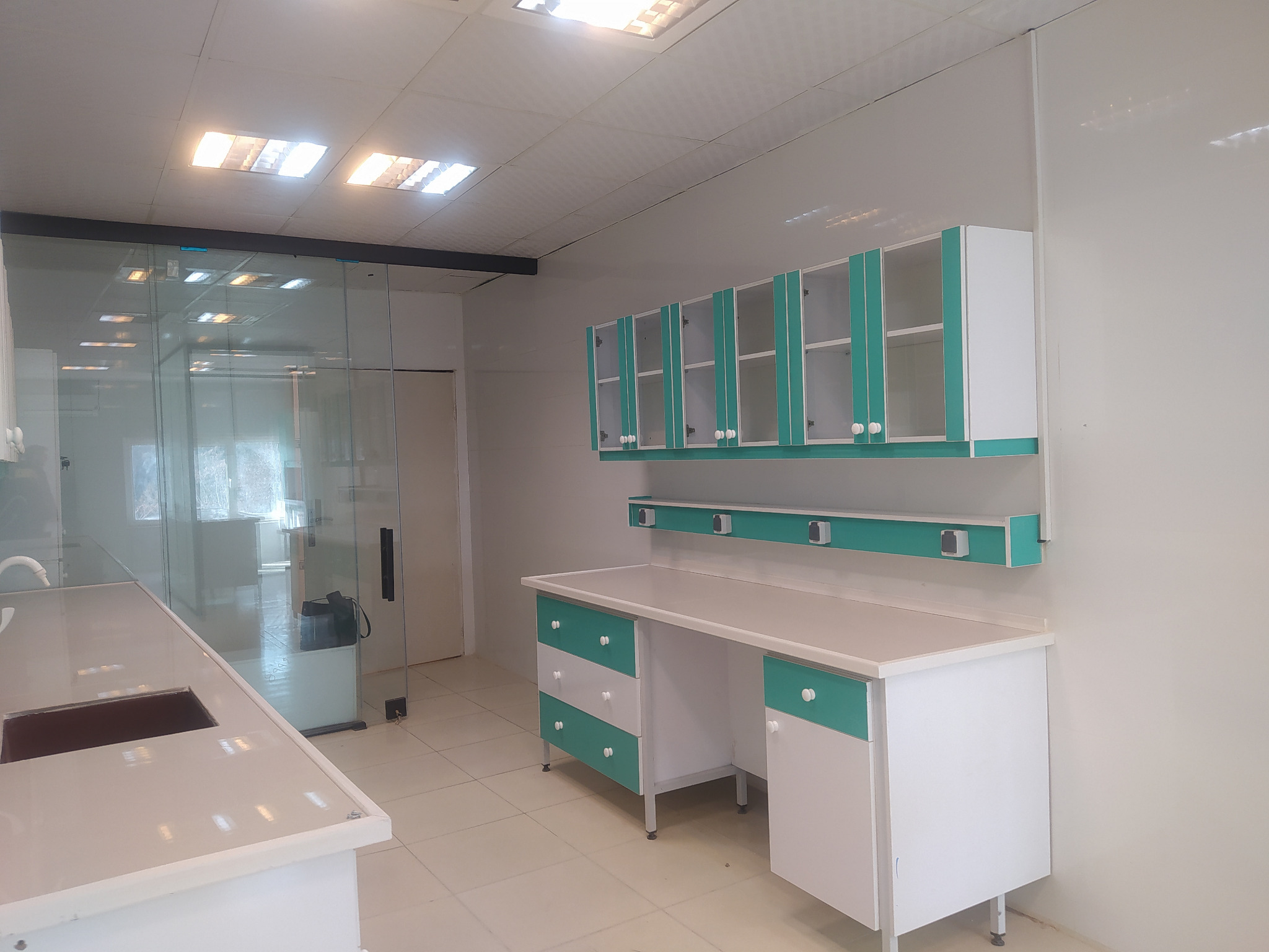 شرکت تجهیزات آزمایشگاهی  به آزماسکوسامان