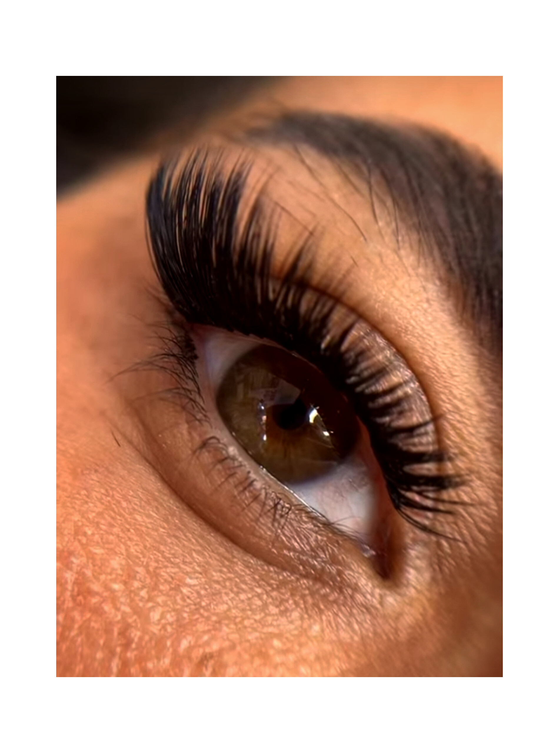 کاشت و اکستنشن مژه لونا(15درصدتخفیف)