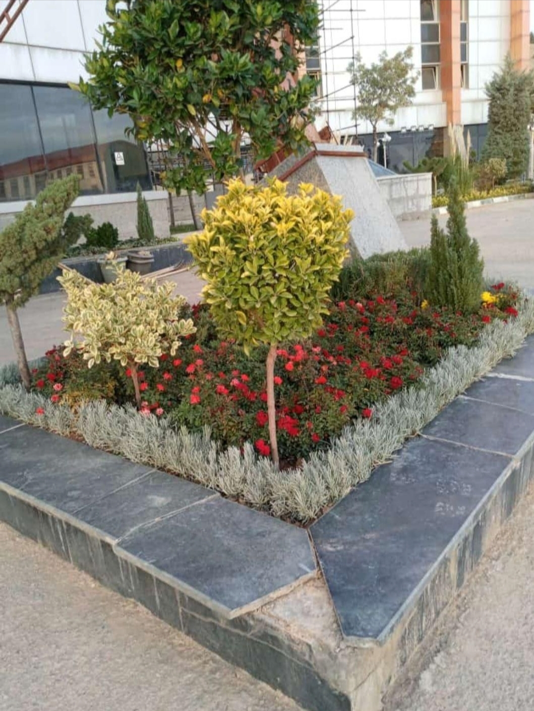 خدمات باغبانی گلکاری باغچه کاری