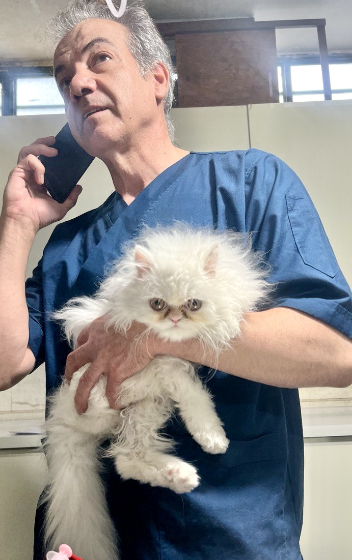 کلینیک دامپزشکی دکتر فتحی وند