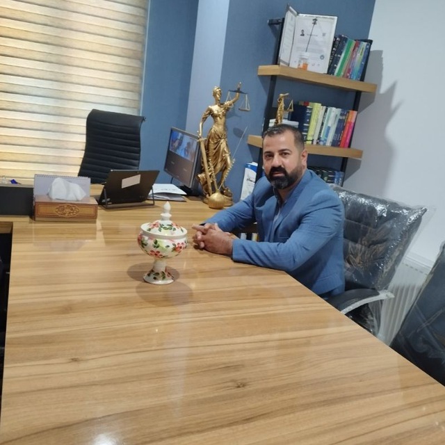 وکیل حیدر انوری