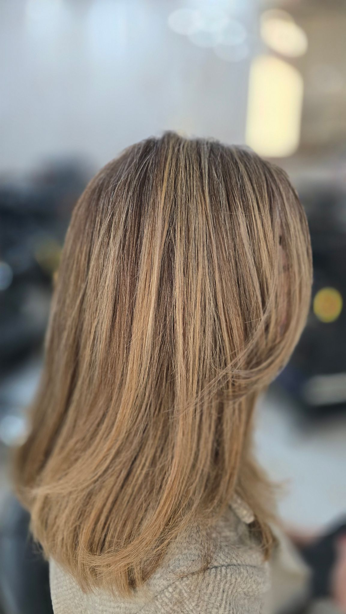 سالن آرایش و زیبایی رویا