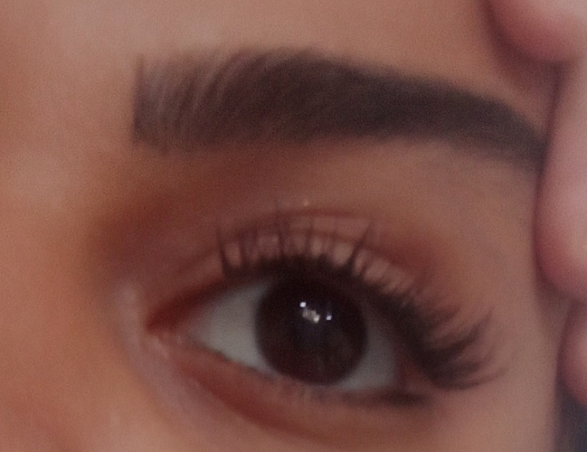 کاشت مژه زرگر