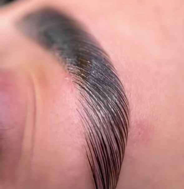 آموزش تخصصی لیفت و لمینت سوگل