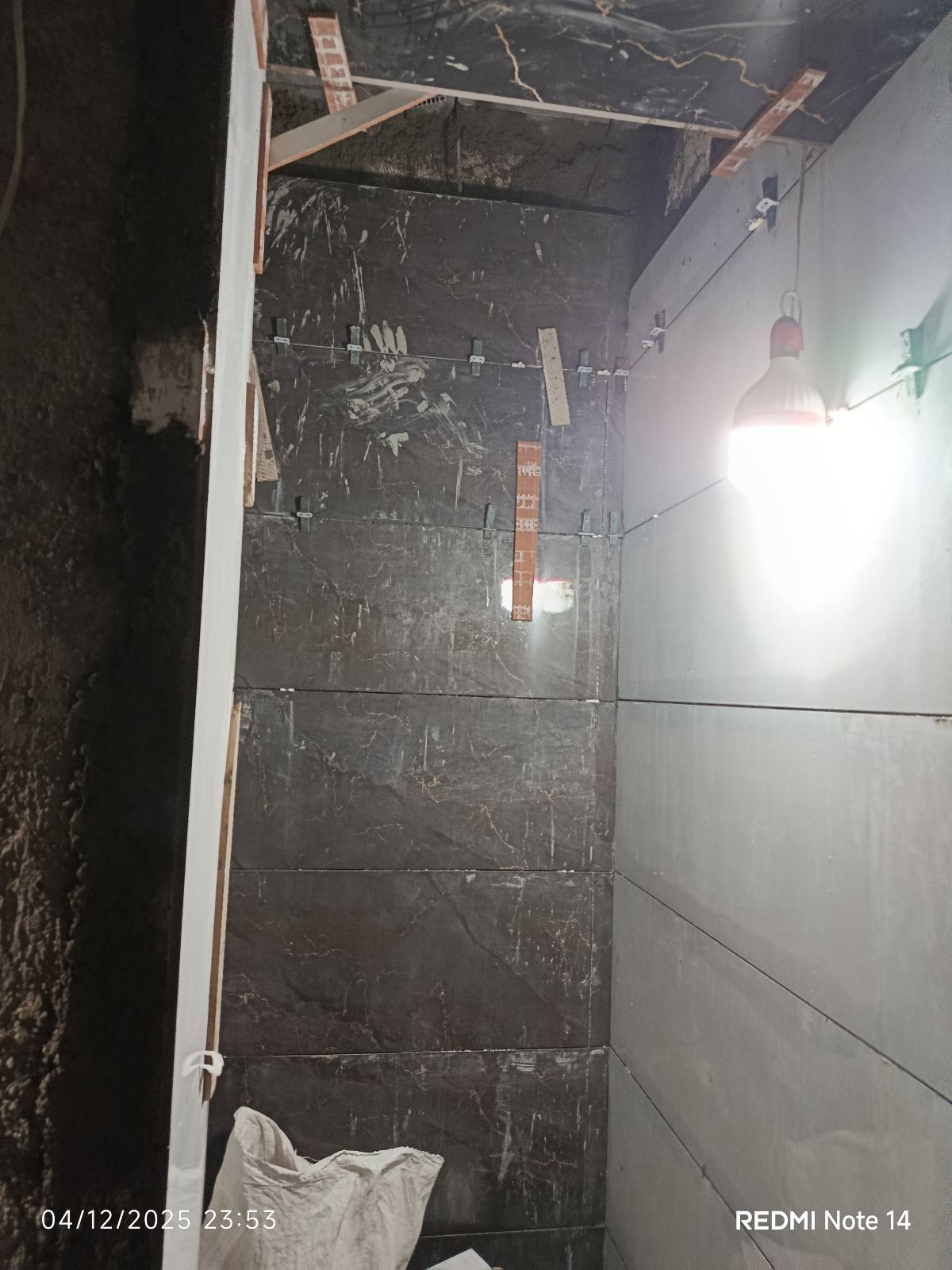 نصب سرامیک کاشی کار
