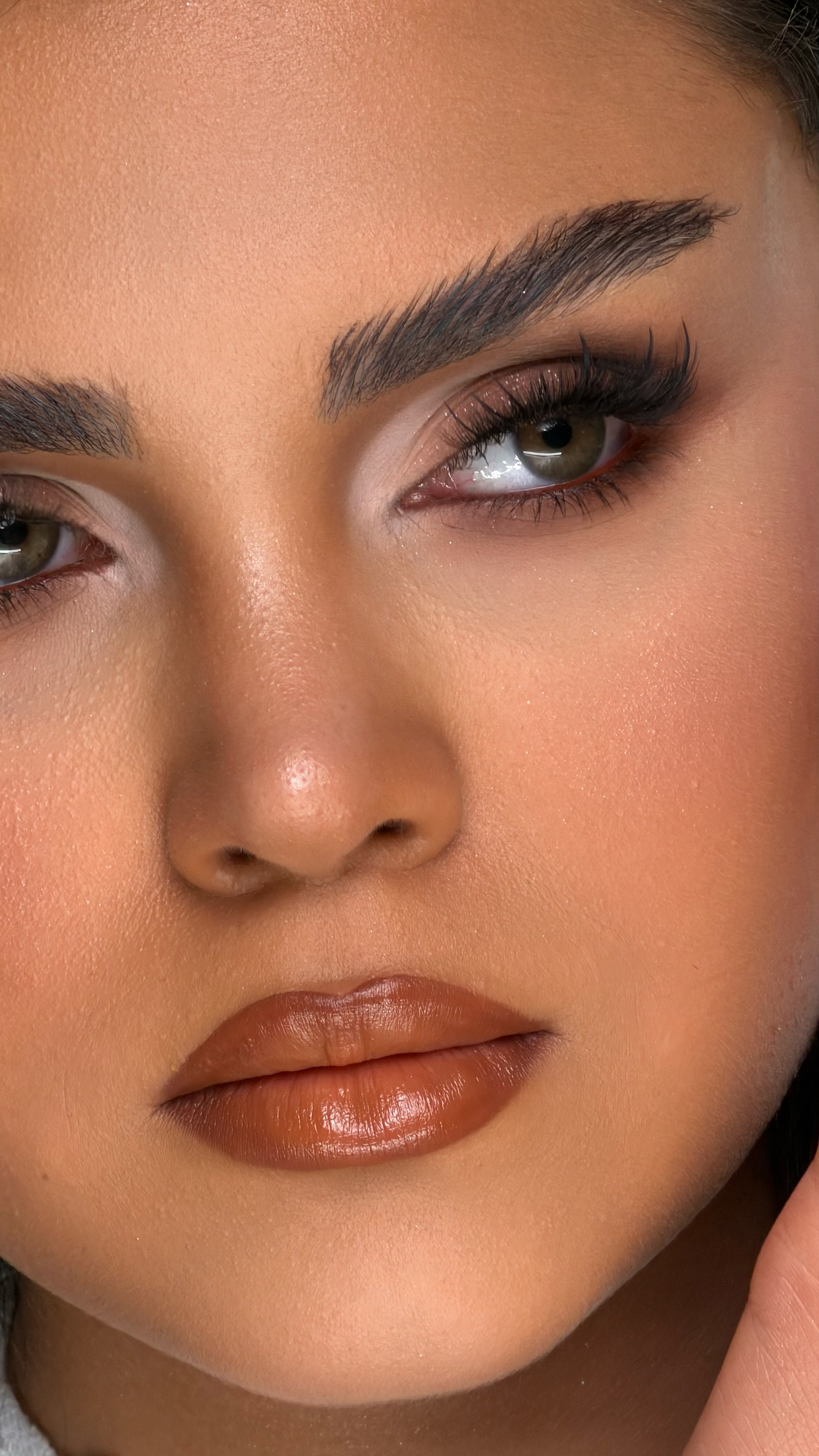 سالن تخصصی عروس سمیه زلفی