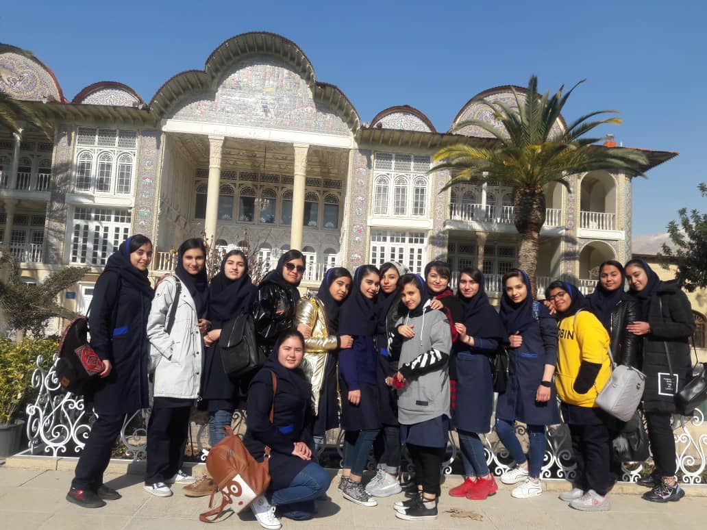 مجتمع آموزشی دخترانه نیک آیین