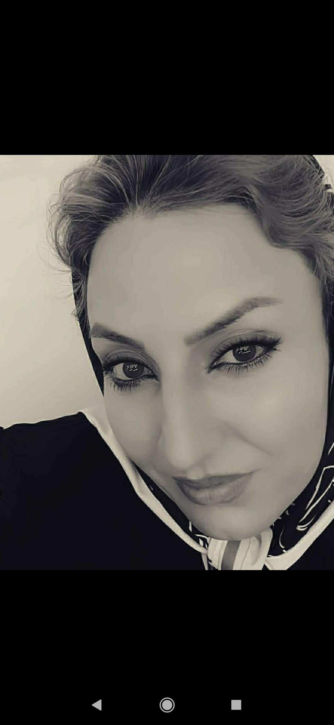 وکیل پایه یک دادگستری ارغوان فاضلی
