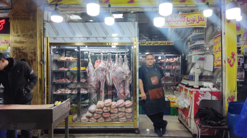 بازار مرغ و گوشت بهارستان