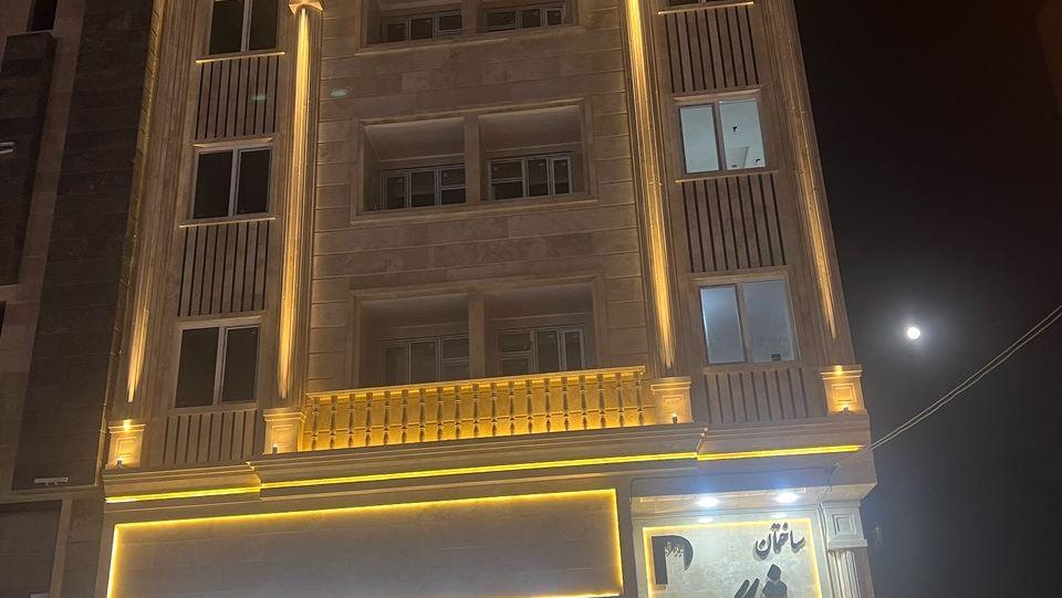 ساختمان مژگان