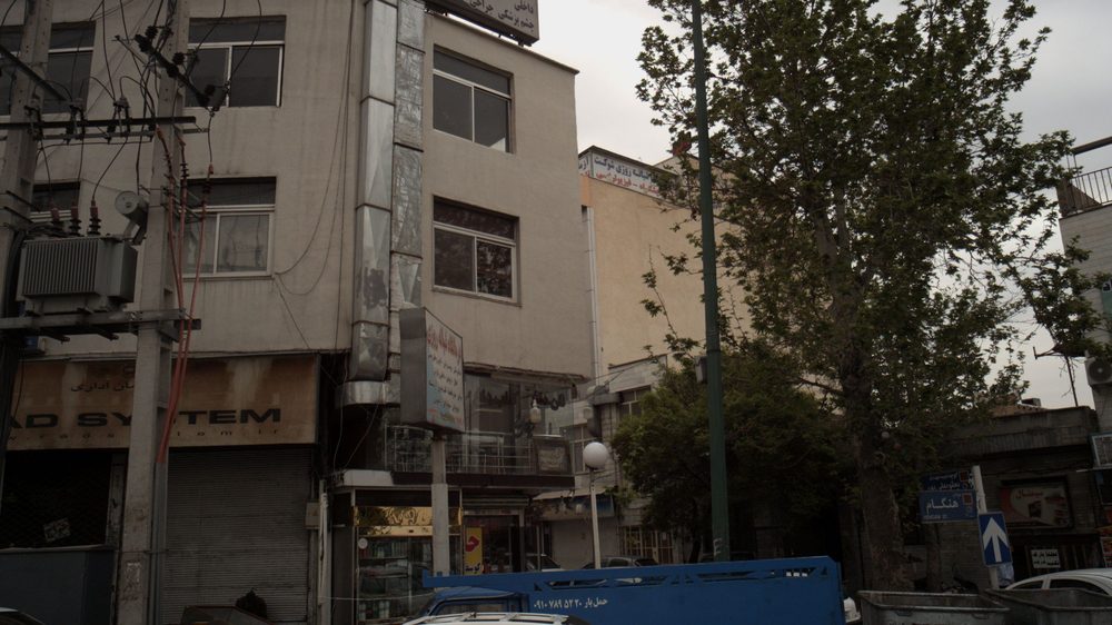 کبابی و حلیم فروشی