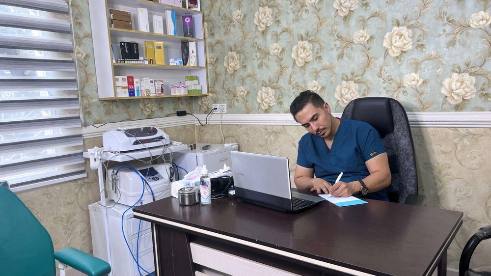 دکتر عباسعلی رفعتی ( متخصص چشم )