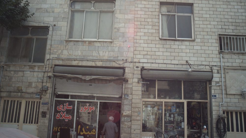 تعمیرگاه جلوبندی و کمک فنرسازی احمد