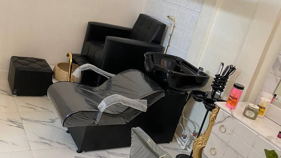 کلینیک لیزر و زیبایی ماه تن