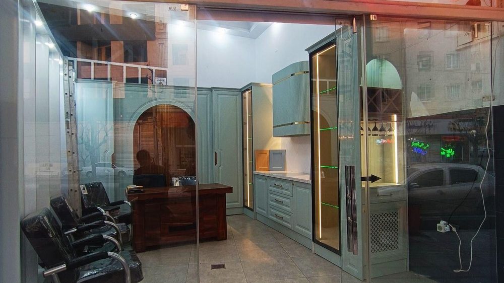 رویال کابینت و پخش پارکت قرنیز کاغذ دیواری