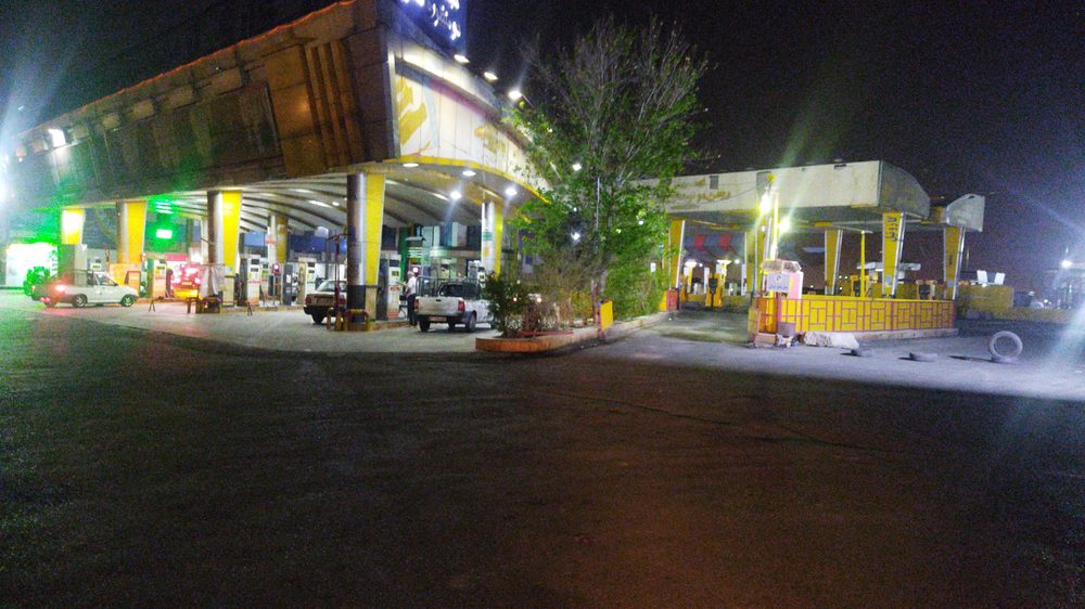 جایگاه بنزین عمادی