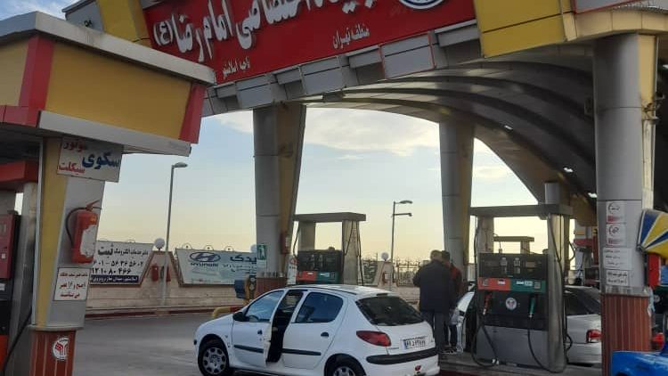 پمپ بنزین نیایش