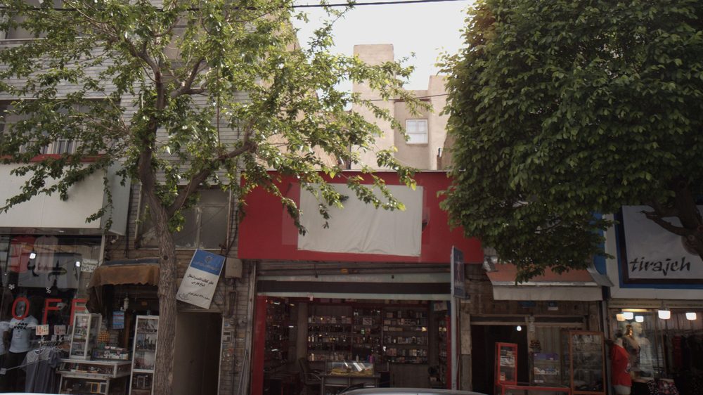 عطر و ادکلن و کادویی کادورا