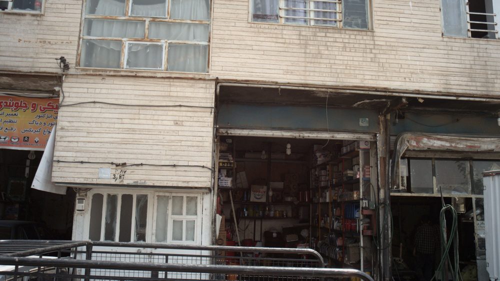 جلوبندی و کمک فنرسازی علی