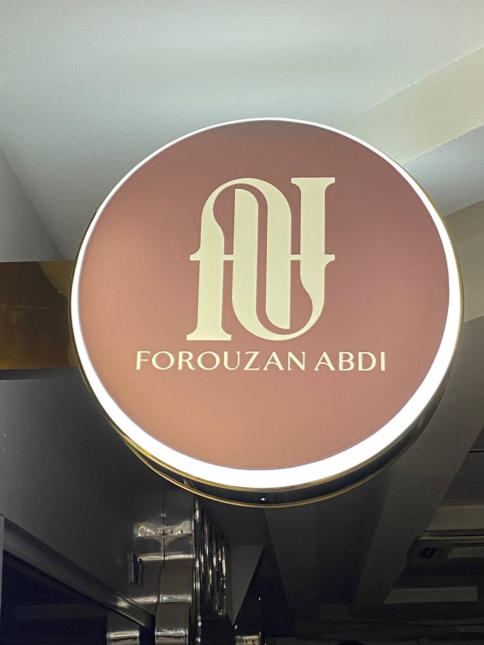 فروشگاه آرایشی بهداشتی فروزان شاپ