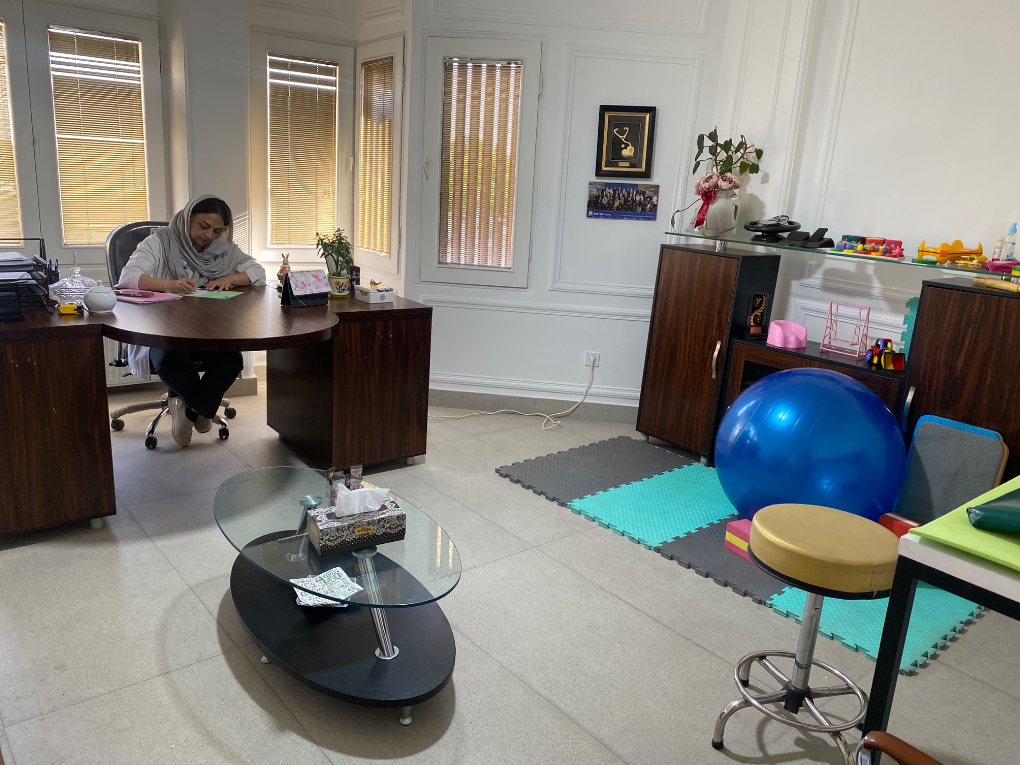 کلینیک کاردرمانی و گفتاردرمانی نئوسیناپس