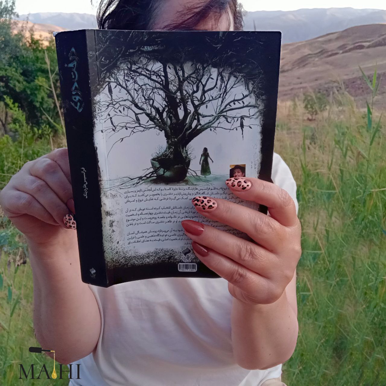 خدمات تخصصی کاشت ناخن MAHI در قزوین