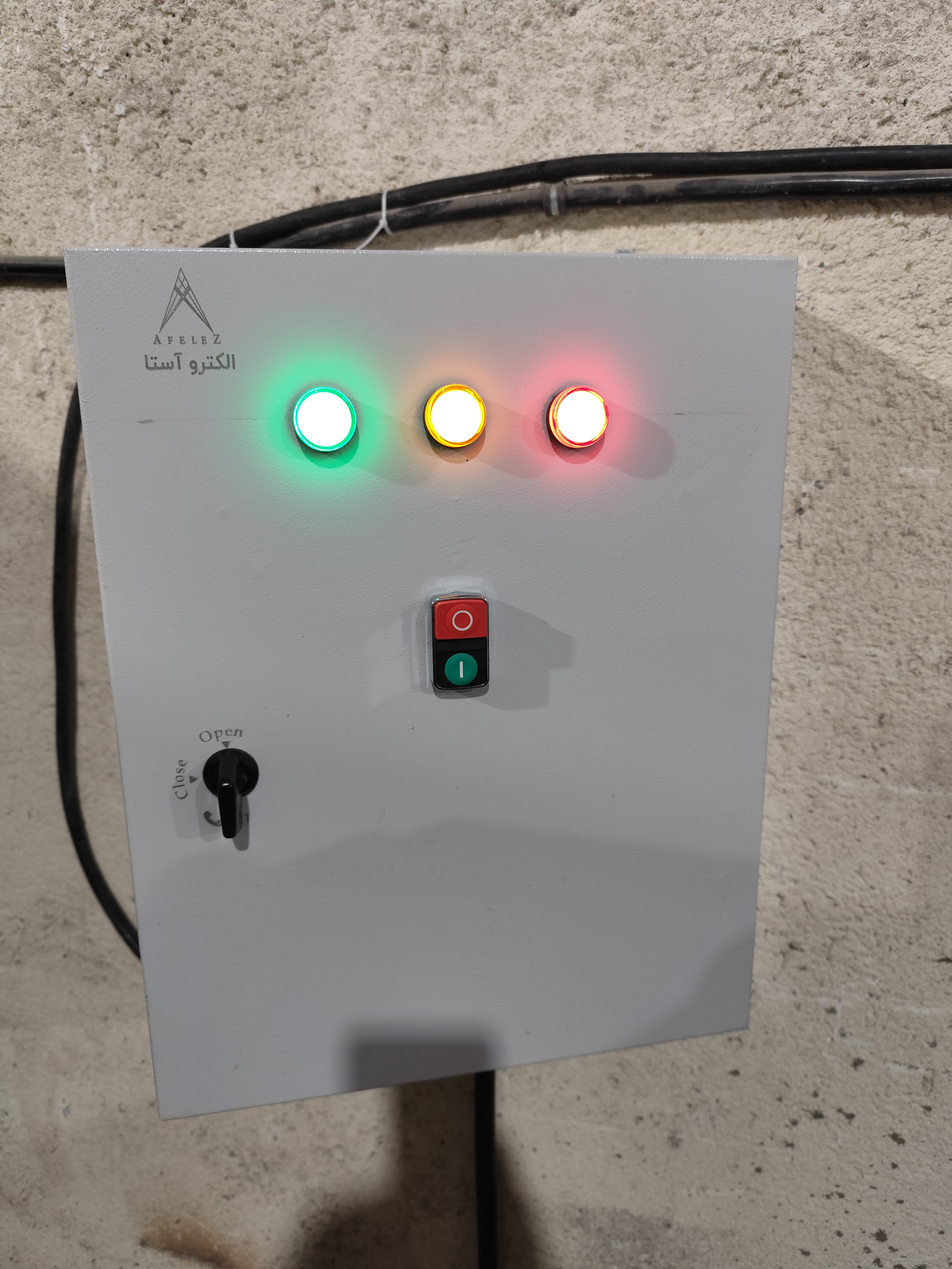 خدمات برق صنعتی و ساختمانی زمانی